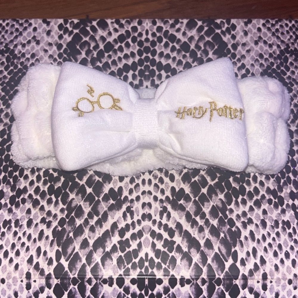 Harry Potter white beauty stretch Makeup , Hair headband.